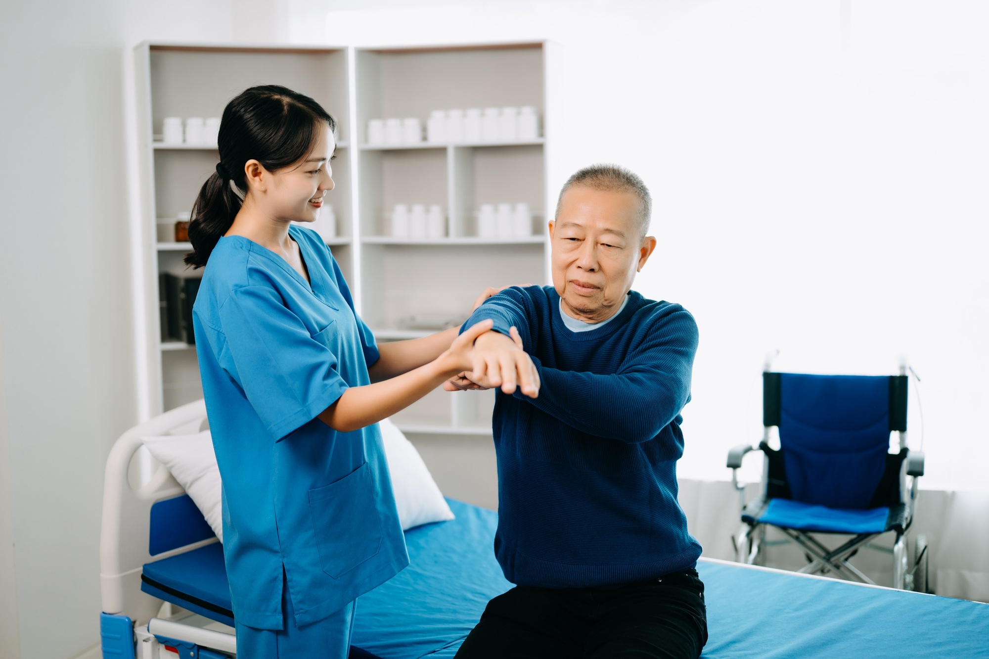 Doctor consulting with patient Back problems Physical therapy concept